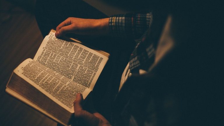 12 Incredible Bible Verses About Blessings