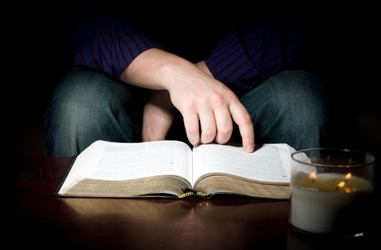 21 Comforting Bible Verses for When You Feel Overwhelmed