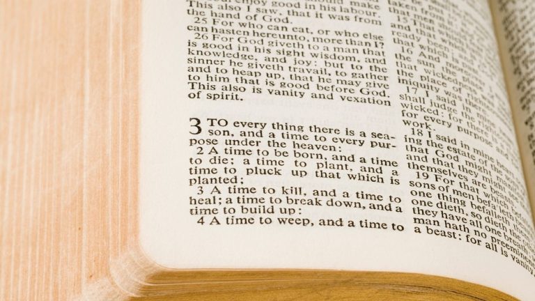 27 Comforting Psalms to Overcome Grief and Pain