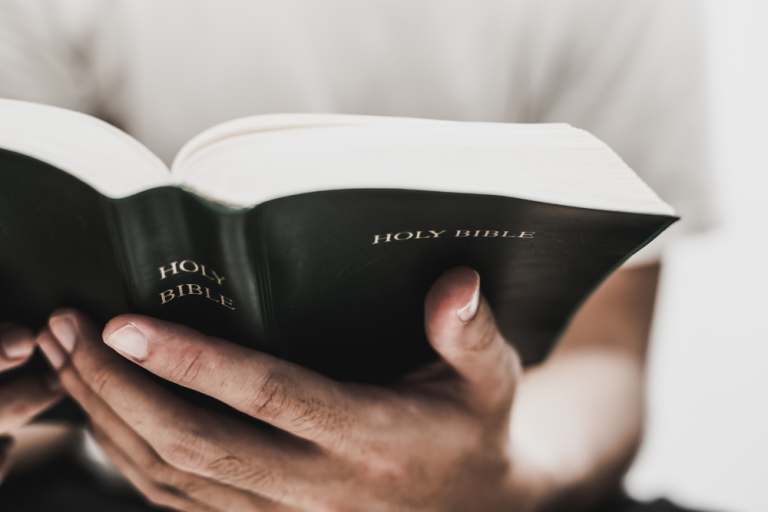 30 Bible Verses to Remind Us That God Is Faithful